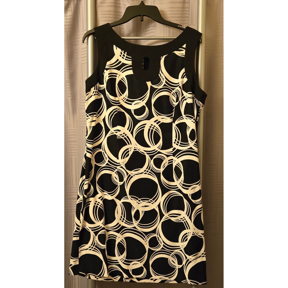 Jessica Howard Black White Circle Print Keyhole Sheath Dress Women 14 Sleeveless